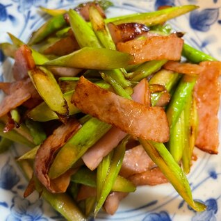 アスパラとハムのバター醤油炒め